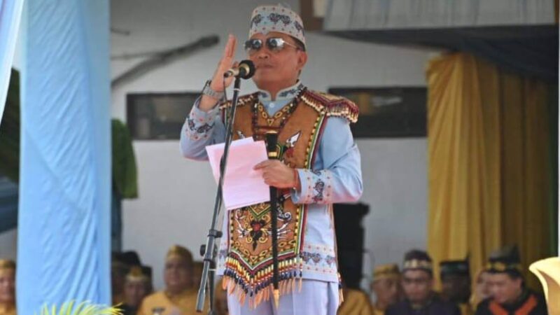 Pimpin Upacara Hari Jadi Kobar, Gubernur Ajak Kembangkan Potensi Sektor Unggulan Lokal