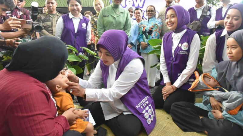 Kunjungi Posyandu Sultan Palangka Raya, Ketum TP PKK Apresiasi Prestasi Kalteng