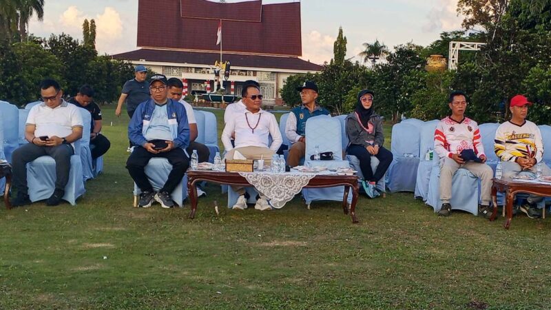 Usai Jogging Sore, Gubernur Dialog Santai Bersama Para Jurnalis