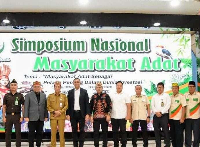 Sekda Barut Hadiri Simposium Nasional Masyarakat Adat