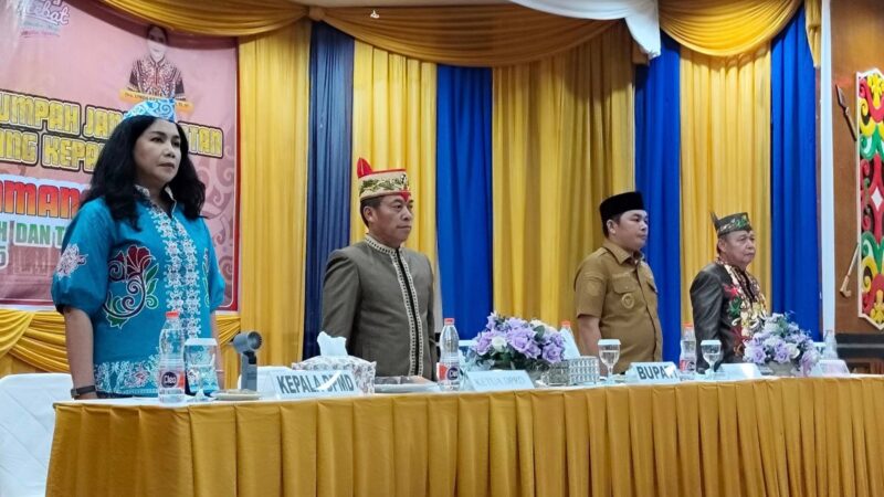 Bupati Mura Lantik Tiga Damang Kepala Adat
