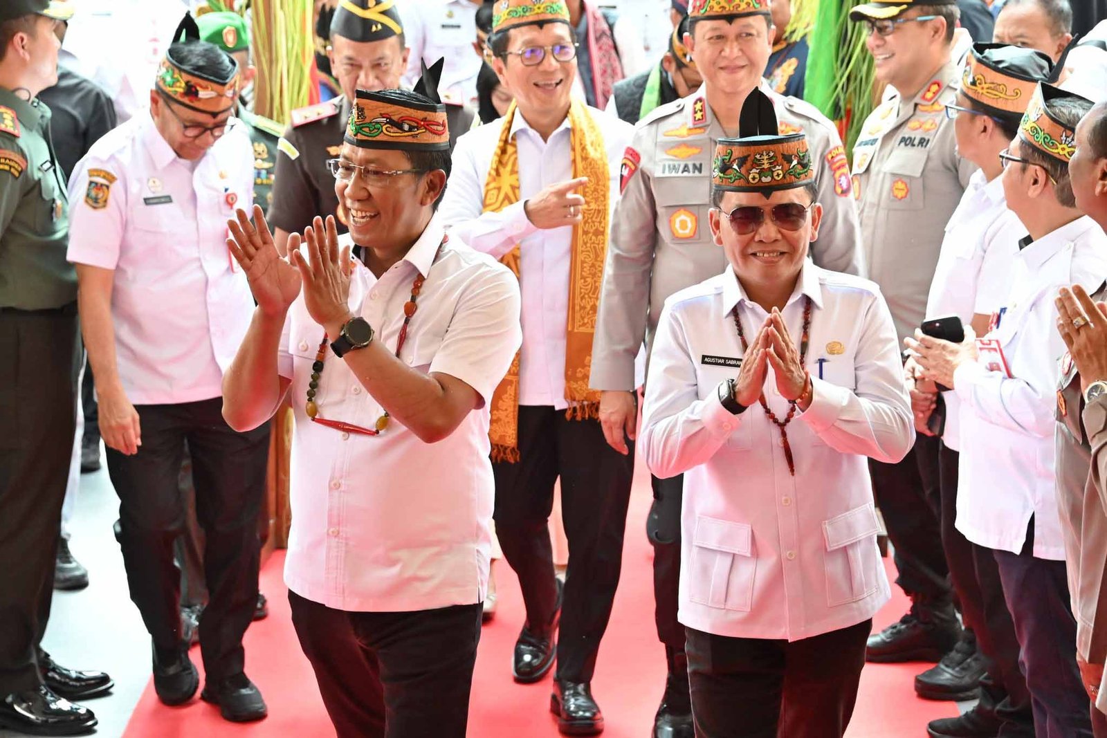 Kedatangan Menkum Supratman Andi Agtas di Kalteng Disambut Gubernur Agustiar Sabran