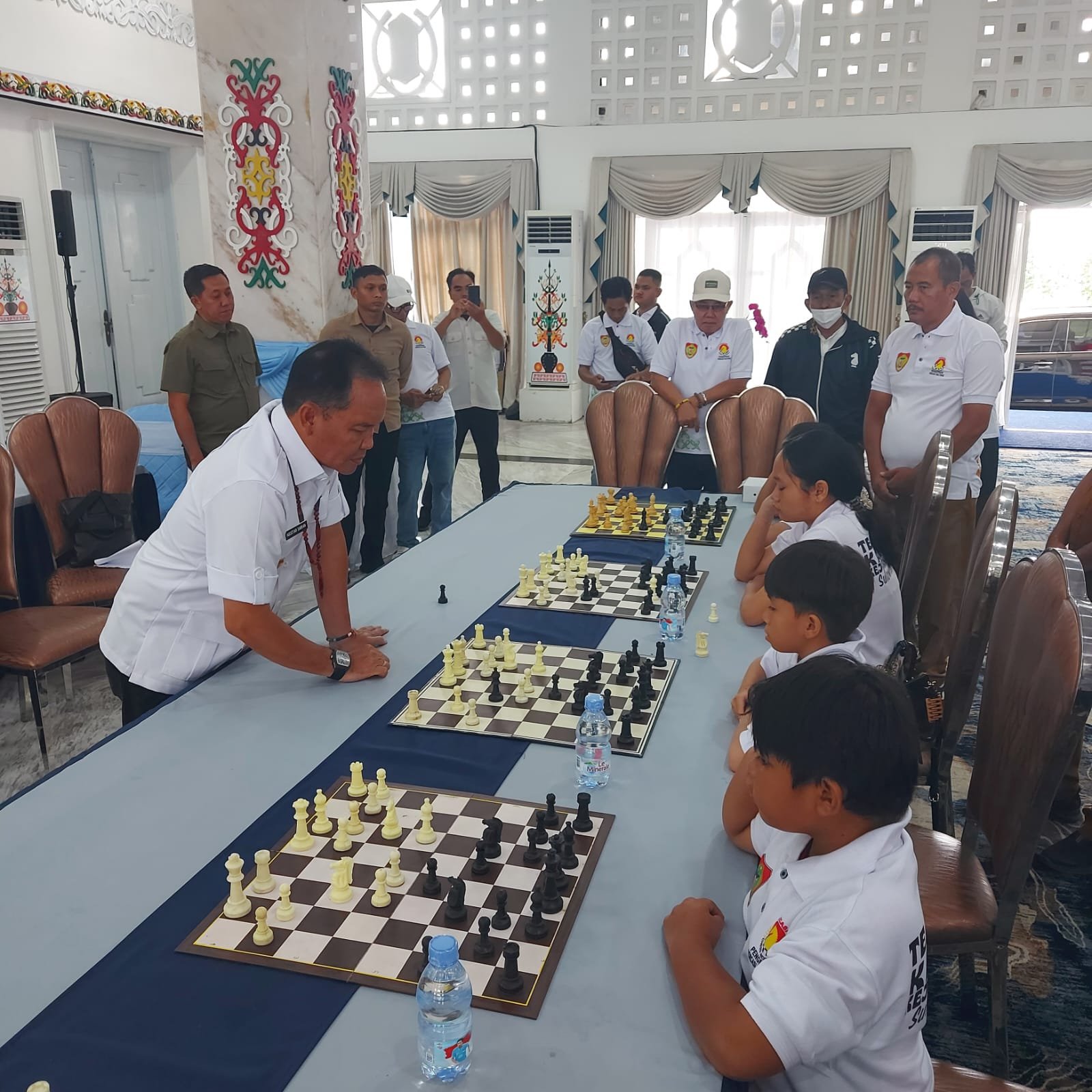Gubernur Lepas Kontingen Catur Kalteng ke Kejurnas Catur 2025