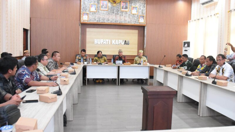 Ketua DPRD Kapuas Hadiri Rapat Mediasi Terkait Tuntutan Plasma 20% Masyarakat Kapuas Tengah dan Pasak Talawang