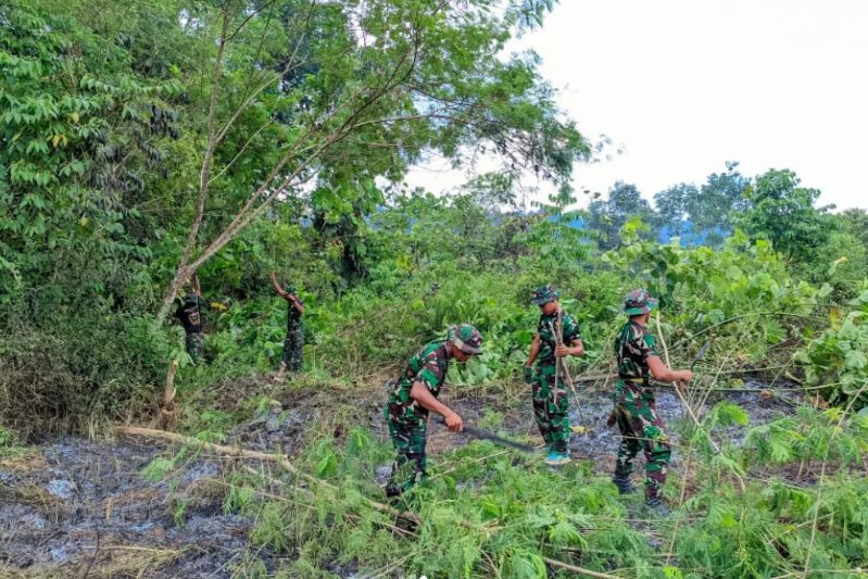Dari Semak Jadi Harapan, Satgas TMMD Ke 126 Kodim 1013/Mtw Ubah Lahan Tidur Jadi Aset Desa