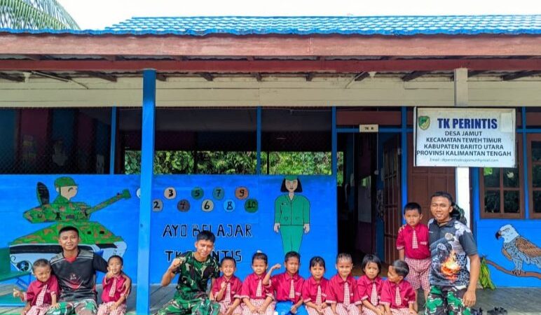 Wajah Riang Anak-Anak TK Perintis Desa Jamut Sambut Sekolah yang Kembali Indah dan Bersih